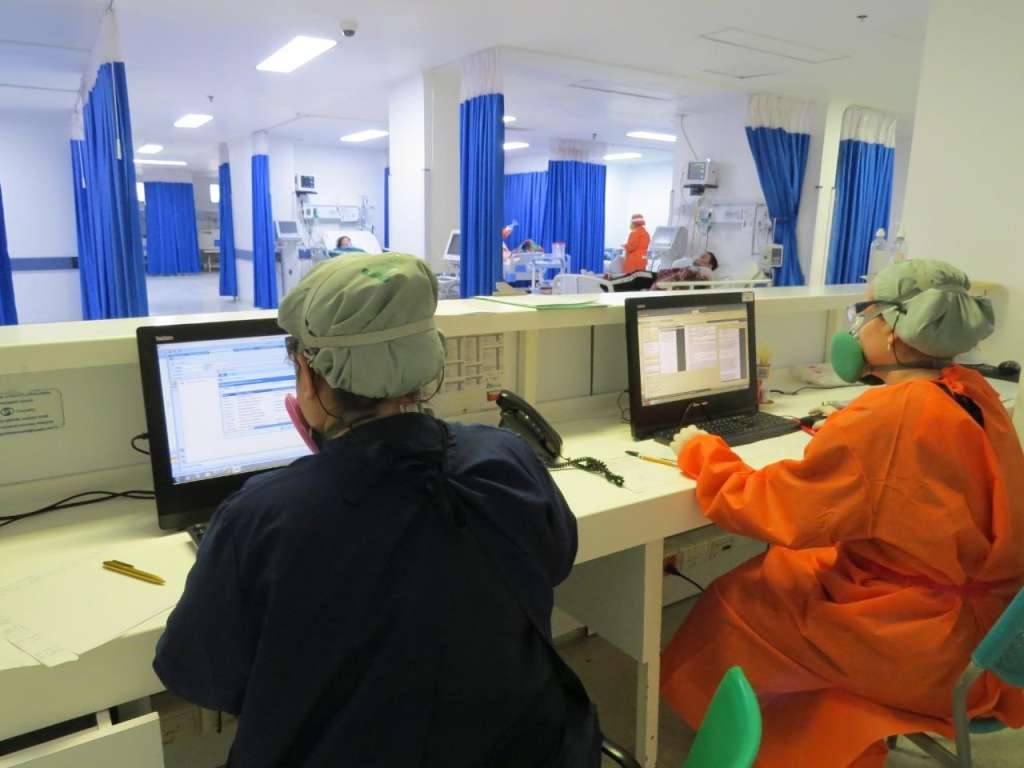 Con la medida, se ordena la restricción total de los procedimientos quirúrgicos en todas las especialidades.