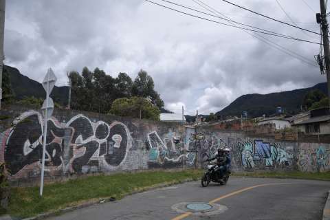 Hallan cuerpo dentro de un costal en la antigua vía al Mar en San Cristóbal, Medellín