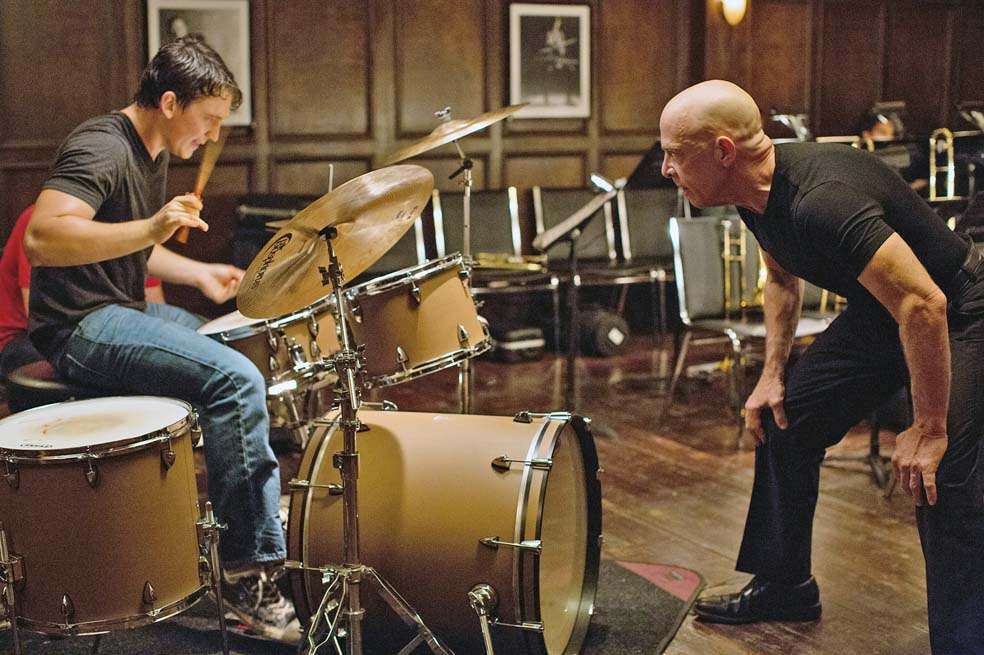 Miles Teller (Andrew Neiman) y J.K. Simmons (Terence Fletcher) en una de las escenas de ‘Whiplash’, estrenada en octubre del año pasado y un éxito en taquilla (más de US$12 millones). /Sony Pictures
