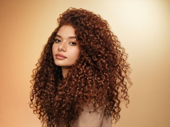 ¿Cómo hacer un pre-shampoo y cuáles son sus beneficios en el cabello?
