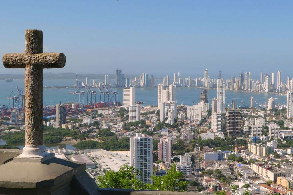 El fiscal general, Néstor Humberto Martínez, dijo que habrían mas edificios en Cartagena que tendrían fallas en su construcción. / Pixabay.