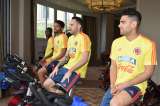 Con 15 jugadores, comenzó la concentración de Colombia en París