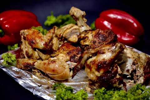 Pollo en caja china, ¿de qué trata esta técnica?