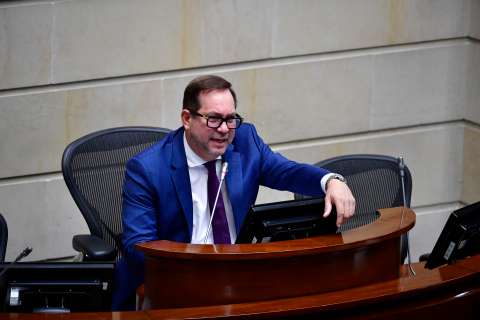 Presidente del Senado dice que no hay ambiente para tributaria: “un tiro en el pie”
