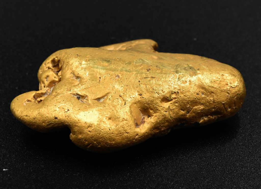 Pepa de oro de 64,8 gramos que ha sido denominada como “Hiro’s Nugget” y que sería la más grande encontrada hasta ahora en Inglaterra.