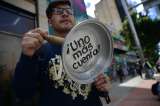 Con "cacerolazo musical" cerró el día de protestas en Bogotá