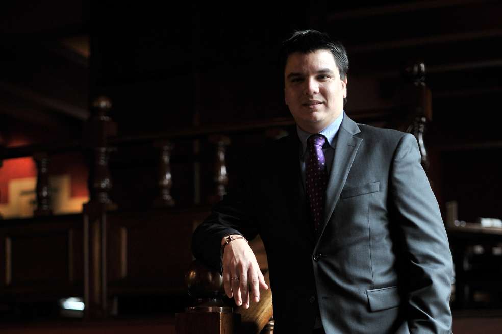 Santiago Restrepo Sánchez es administrador de negocios de la Universidad Eafit y ha trabajado con vinos durante los últimos seis años. / Óscar Pérez