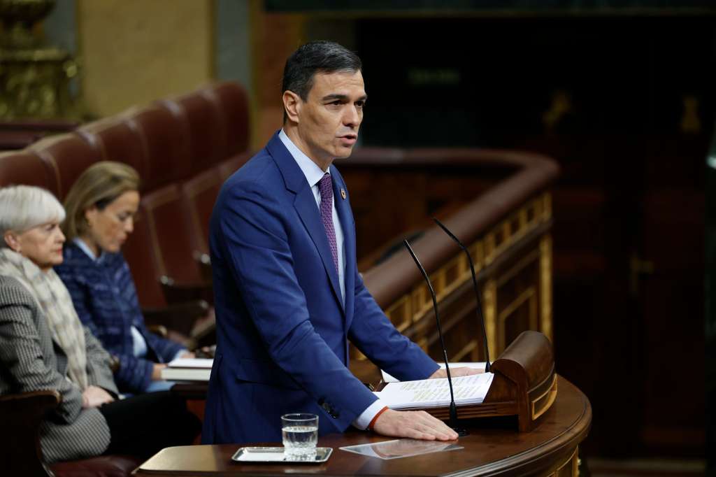 MADRID, 27/11/2024.- El presidente del Gobierno, Pedro Sánchez, durante su comparecencia este miércoles en el Congreso para informar de la gestión de la dana, en un pleno con el que se cierra la ronda de explicaciones que los miembros del Ejecutivo han ofrecido en la Cámara Baja sobre la catástrofe. EFE/ Chema Moya