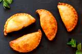 Recetas con acelgas: cómo preparar empanadas de acelga y queso
