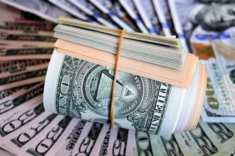 Candidato a la presidencia propone la dolarización en Venezuela