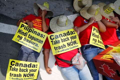 "Si Canadá no acepta la basura, la arrojaremos dentro de sus aguas": gobierno de Filipinas