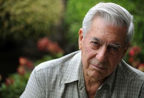 FIL Lima rinde homenaje a Vargas Llosa con exposiciones y escritores invitados