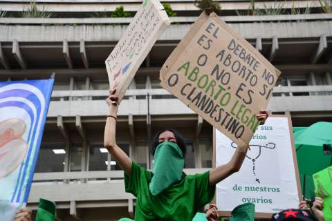 Coherencia con el derecho al aborto