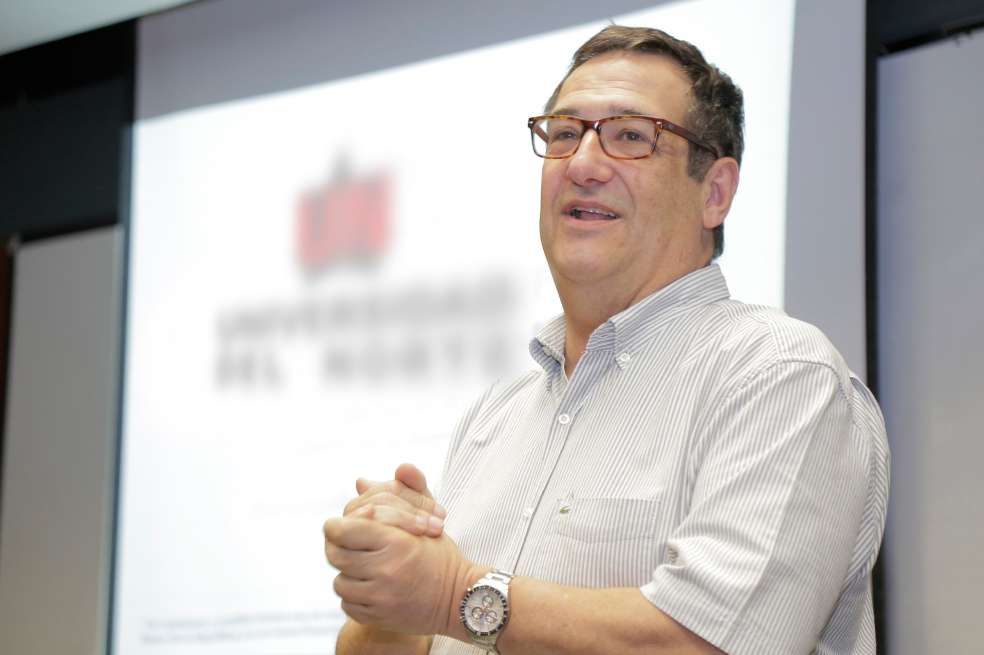 El economista Adolfo Meisel es barranquillero. Fue codirector del Banco de la República. / Cortesía Universidad del Norte