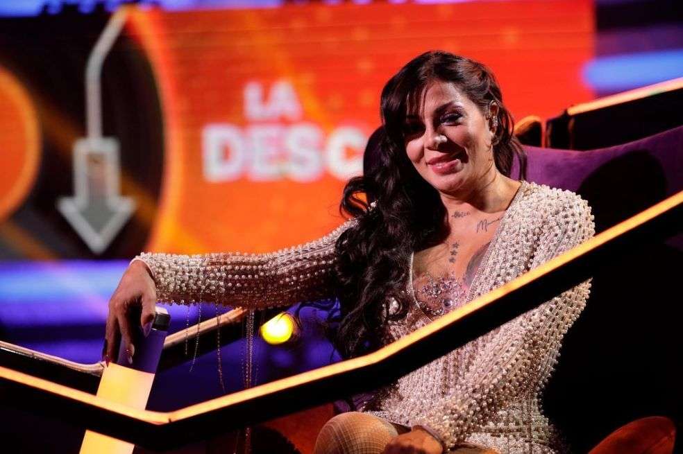 La cantante Marbelle, mentora de ‘La Descarga, el templo de la música’, aclaró los rumores de sus cirugías estéticas.