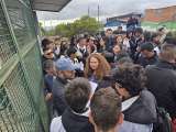 ¿Campaña o dotación? Choque entre Petro y Galán por evento en colegio del sur de Bogotá