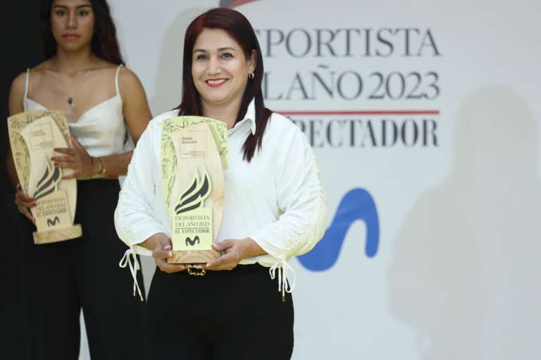 Ángel Barajas: 1 lugar. Recibió mamá: Angelica Vivas