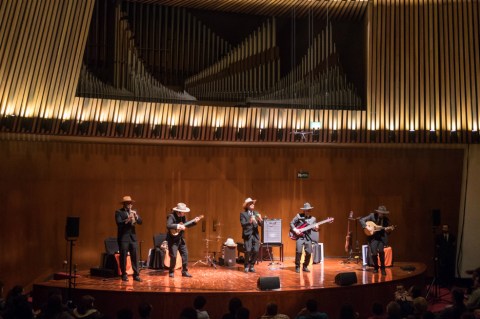Sinsonte: entre “El conciertazo” y Les Luthiers