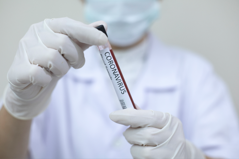 Razones para desconfiar del experimento en Cali en el que dieron ivermectina a 254 ancianos