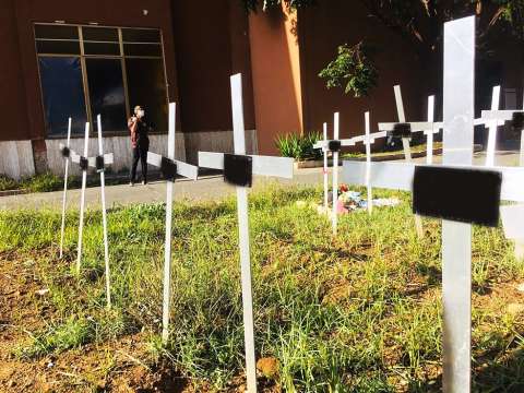 Un cementerio de fetos despierta indignación en Italia