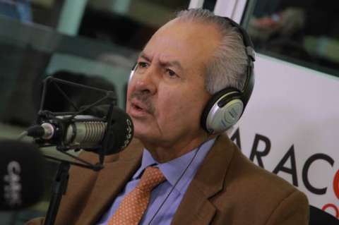 Darío Arizmendi renunció a la dirección del programa 6AM Hoy por Hoy de Caracol Radio