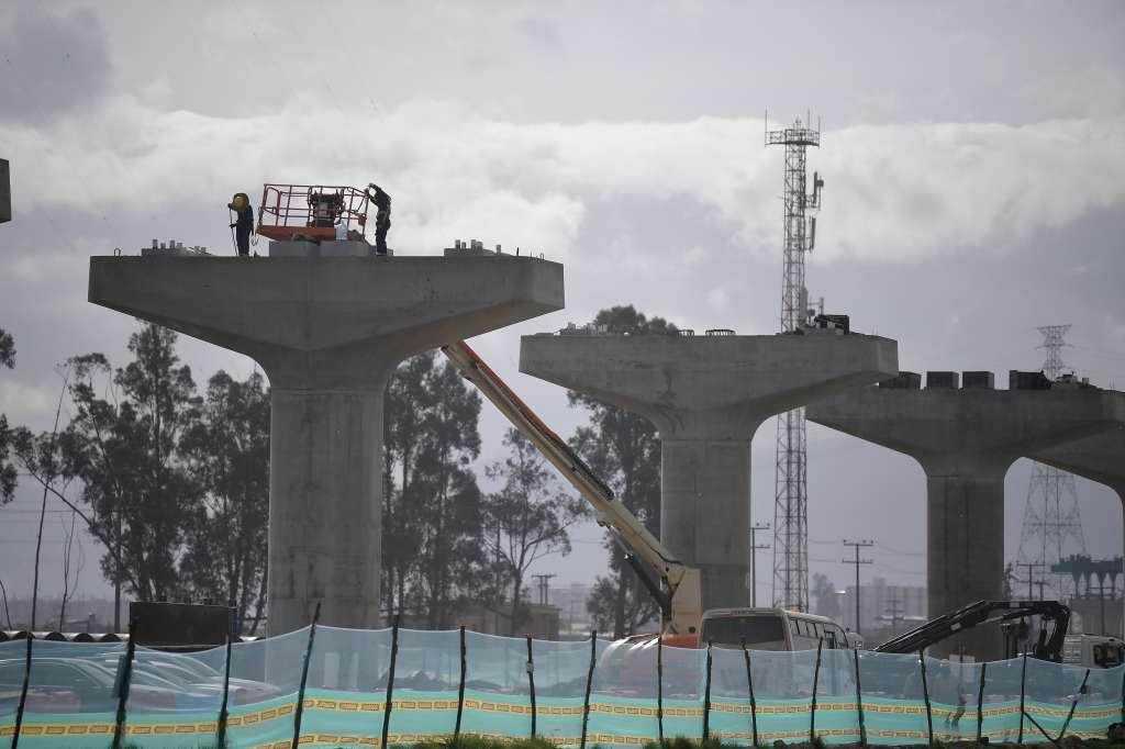 Avance de Obra en el Patio Taller en Bosa, con la puesta en funcionamiento de la ‘viga lanzadora’, con la cual, empezó el montaje del viaducto.