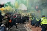 Partido entre Manchester United y Liverpool, suspendido por protestas de los aficionados