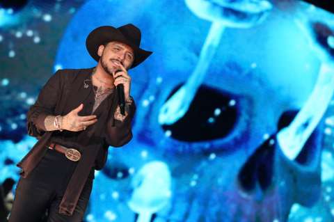 Christian Nodal lanzará su marca de ropa con estilo ‘vaquero mariachi’. ¿Cuándo saldrá?