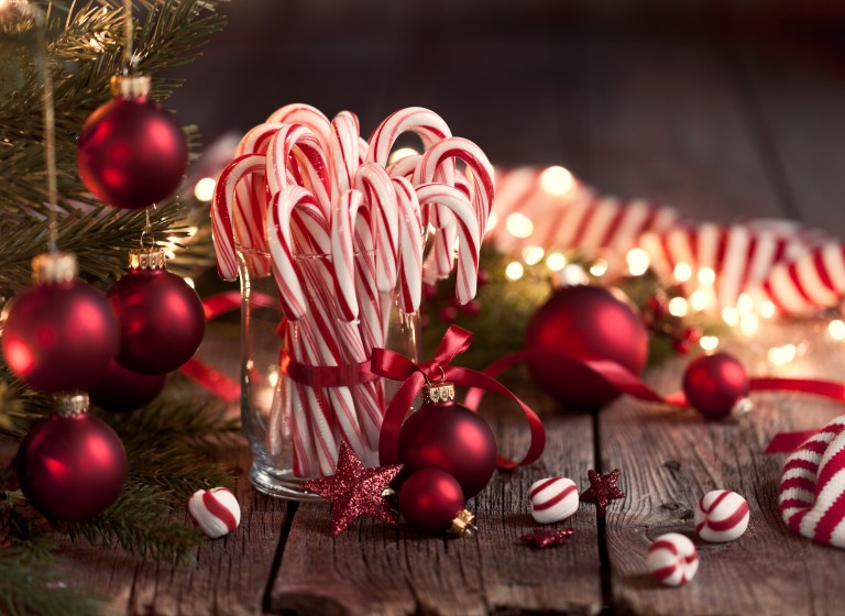 Receta para hacer bastones de caramelo en esta Navidad