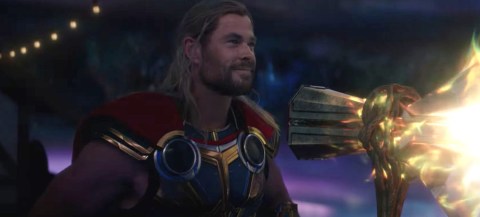 “Thor: Love and Thunder”: ¿cuántos años tiene el Dios del Trueno en la cinta?