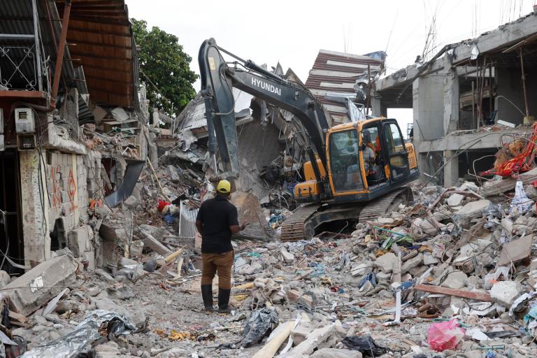 El terremoto las golpeó, pero ellas levantan al Chocó