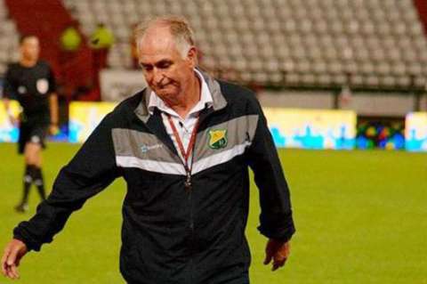 Fernando ‘Pecoso’ Castro renunció como técnico del Atlético Huila