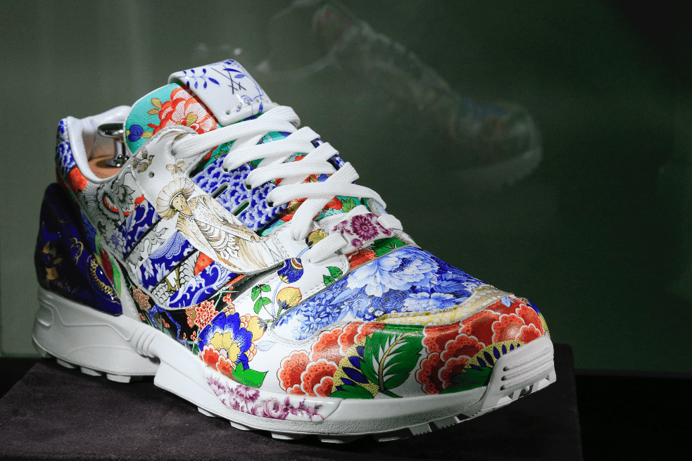 Un par de zapatillas únicas podrían venderse por USD 1 millón en Sotheby's