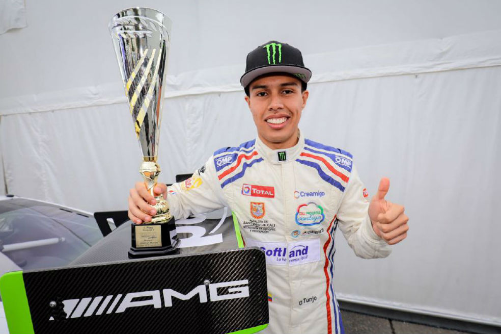 El piloto colombiano Óscar Tunjo ganó las válidas 11 y 12 del Campeonato Special Tourenwagen. / Cortesía