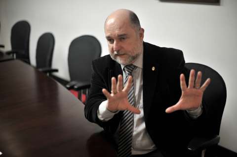 “Vamos a ser inviables o a reducirnos”: rector de la U. de Antioquia
