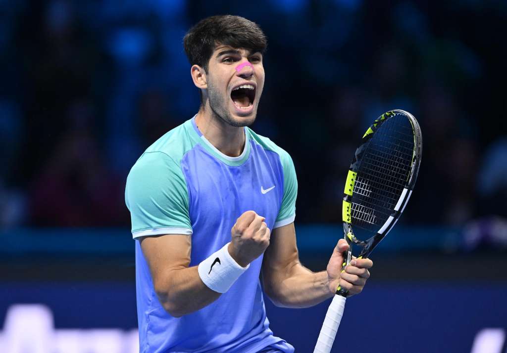 Turin (Italy), 13/11/2024.- Carlos Alcaraz of Spain celebrates after winning his Round Robin match against Andrey Rublev of Russia at the Nitto ATP Finals in Turin, Italy, 13 November 2024. Alcaraz won in two sets. (Tenis, Italia, Rusia, España) EFE/EPA/ALESSANDRO DI MARCO
