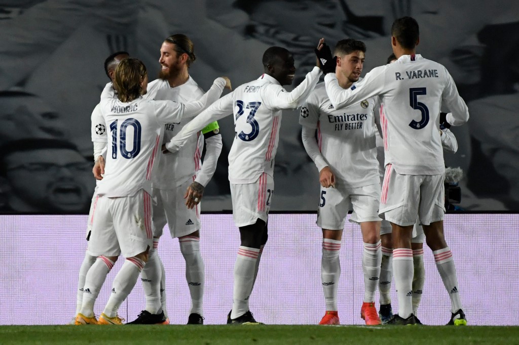 Benzema y Sergio Ramos anotaron los goles en la victoria del Madrid.