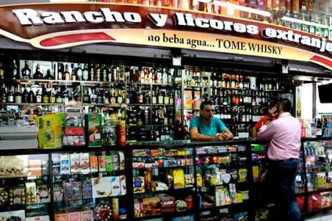 Licor que se venderá en los San Andresitos será legal