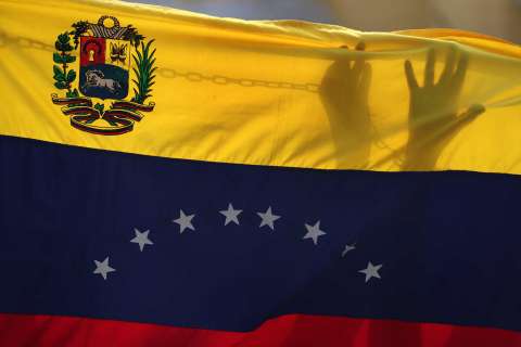 Perú empieza a exigir pasaporte y visa a venezolanos; las consecuencias no son buenas