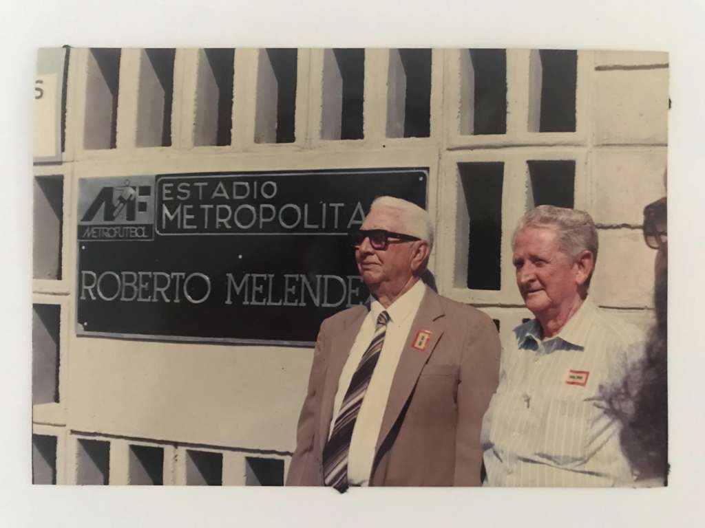 El estadio Metropolitano de Barranquilla lleva el nombre de Roberto "Flaco" Meléndez, quien aparece en la gráfica.