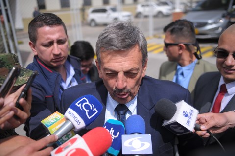 EE.UU. declara inocente a Plazas Vega por caso de magistrado Urán en toma del Palacio