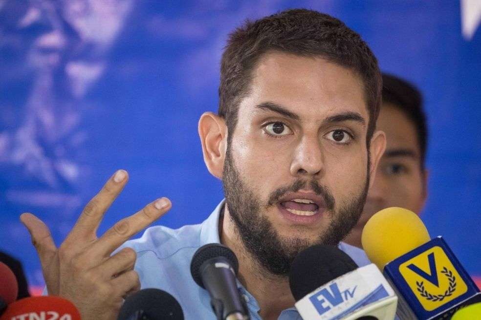 El diputado de la Asamblea Nacional Juan Requesens durante una rueda de prensa en Caracas (Venezuela).