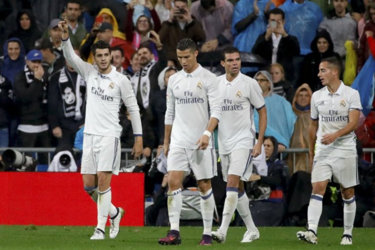 James observó desde el banco la victoria de Real Madrid sobre el Athletic de Bilbao