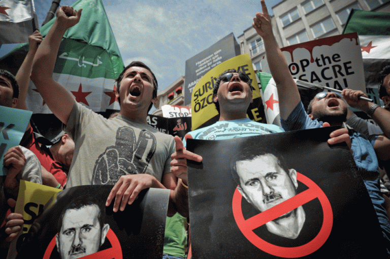 Bashar al Assad no dudará usar armas químicas: oposición