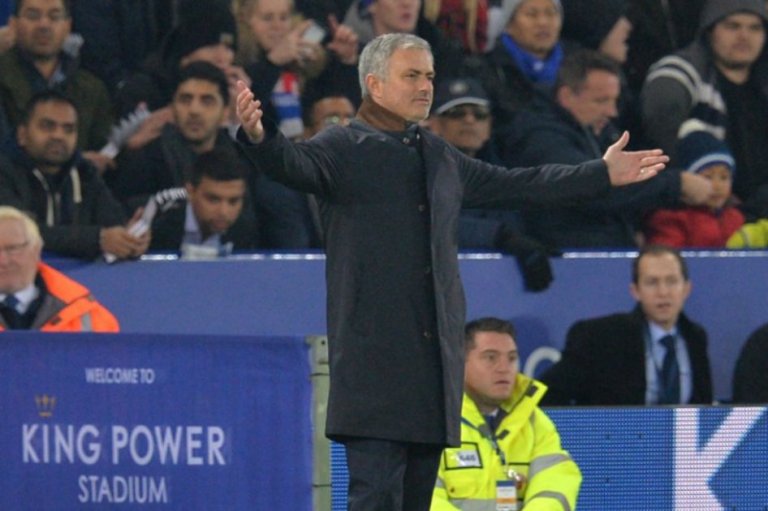 “Me siento muy frustrado. Mi trabajo se echa a perder”: Mourinho