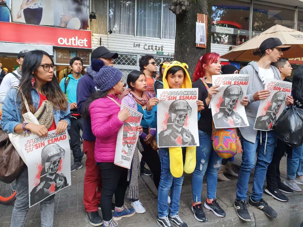 Hacia las 3:30 p.m. inició este acto pacífico convocado por varios colectivos estudiantiles y la familia de Cruz. / Nicolás Achury