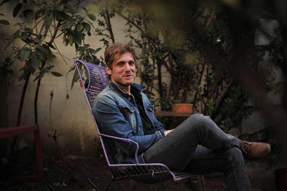 El administrador de empresas Julián Martínez es uno de los fundadores del Estéreo Picnic. Lleva 16 años en la organización de eventos musicales. / Andrés Torres - El Espectador