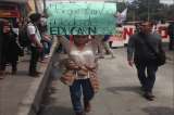 Universitarios protestan por recortes al presupuesto en Ecuador