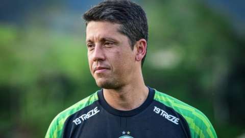 Thiago Carpini, el nuevo director técnico del Sao Paulo de James Rodríguez
