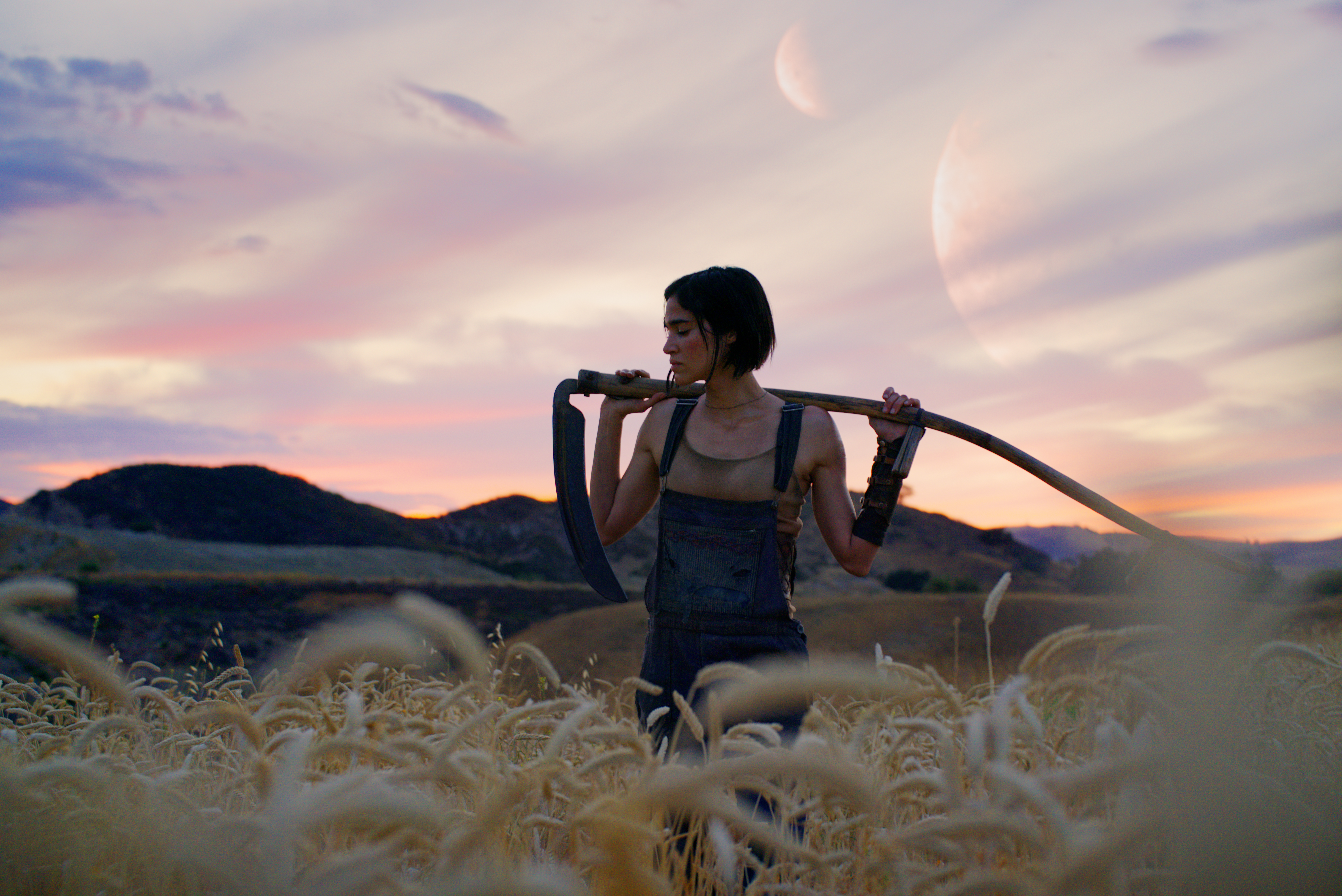 Sofia Boutella interpreta a Kora en la película.